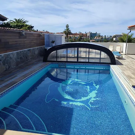 4 Bedroom Pto Cruz-private Pool-jacuzzi-wifi Villa